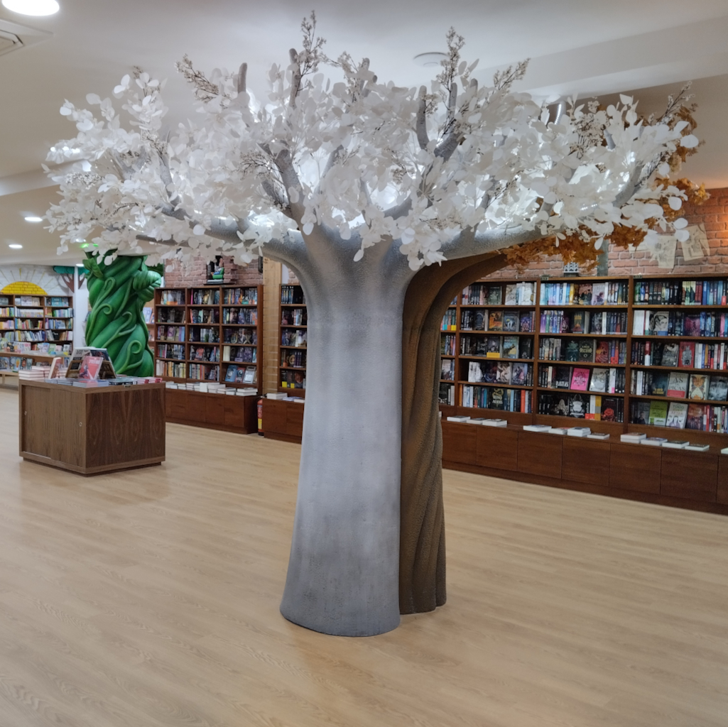 Arbol Tolkien-escultura en poliespan-escultura en porex-escultura endurecida con poliuretano