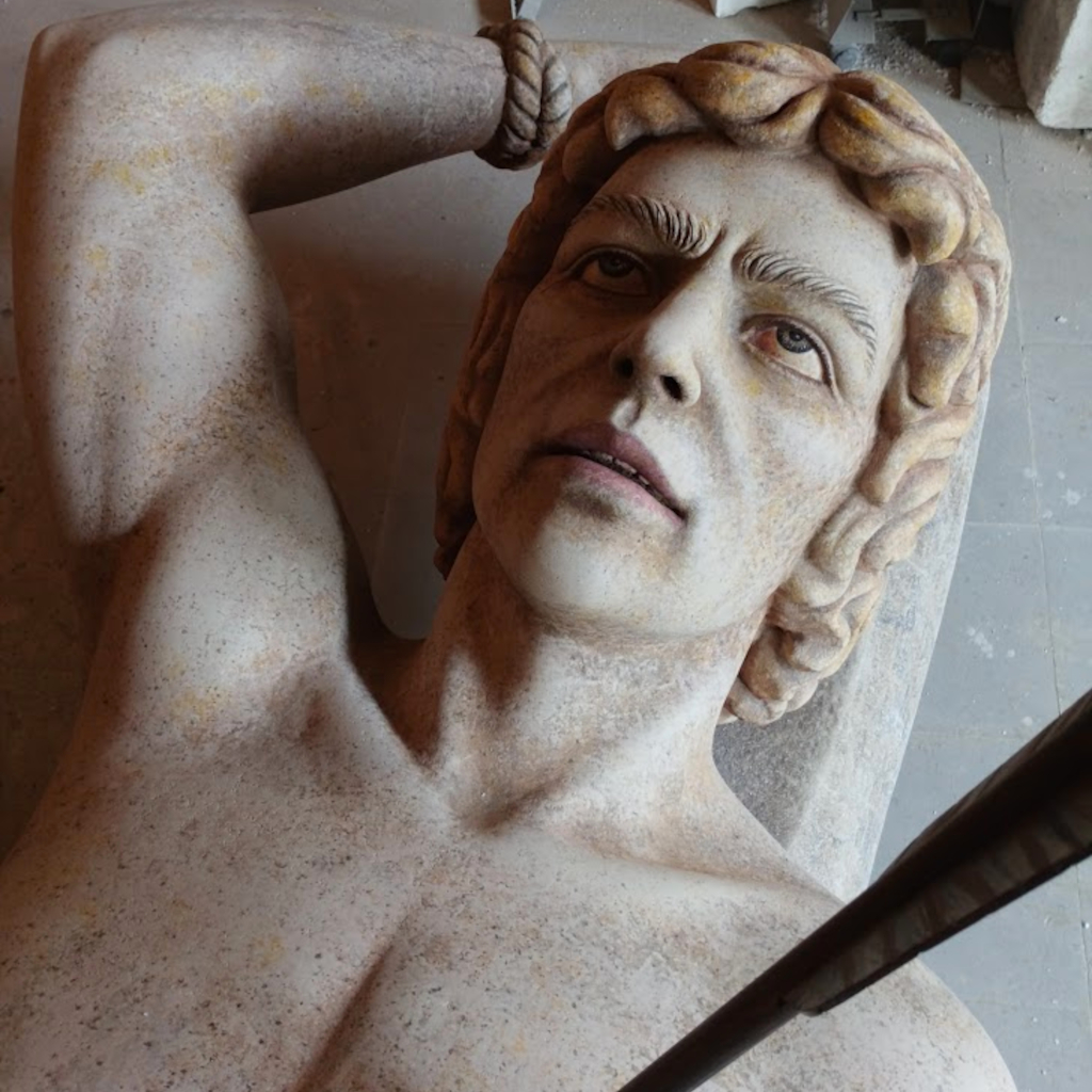 San Sebastián para la película La Bola Negra-escultura en porexpan-escultura en porex-escultura en poliespan